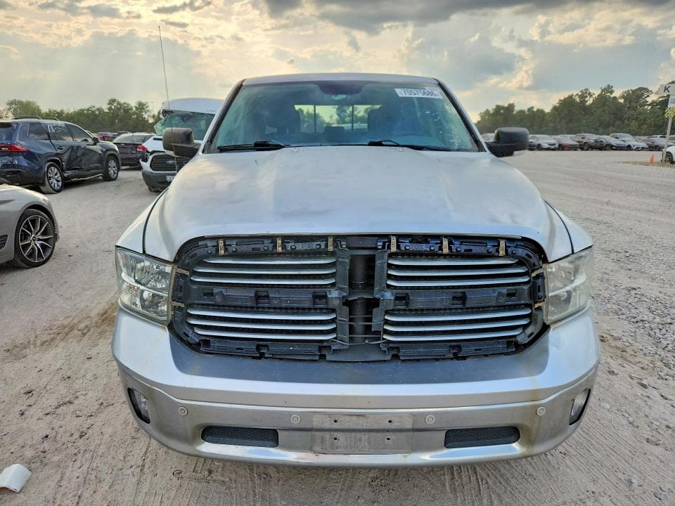 2017 RAM 1500 SLT 5