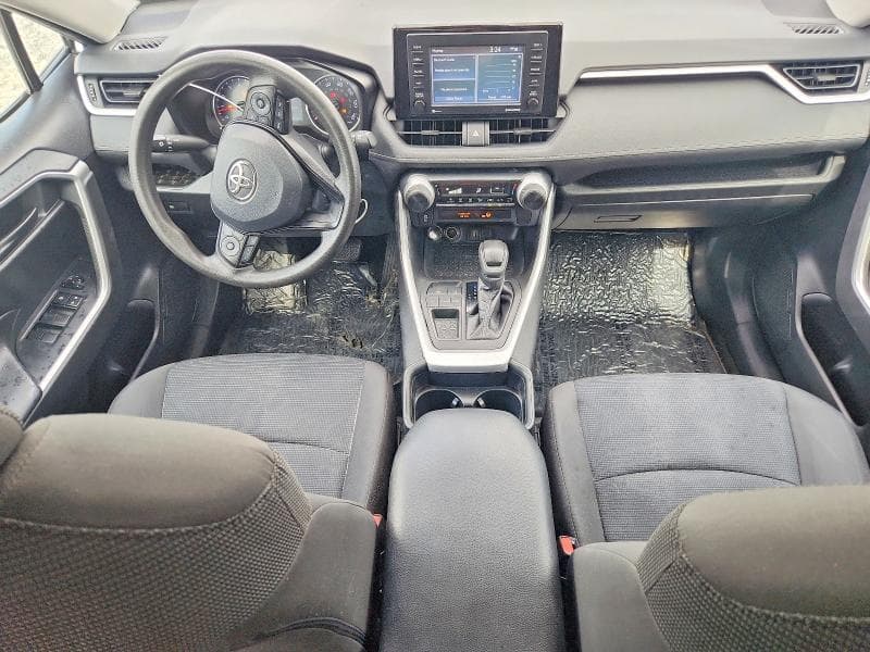 2020 TOYOTA RAV4 LE 10