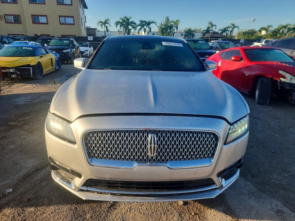 2017 LINCOLN CONTINENTAL RESERVE 5