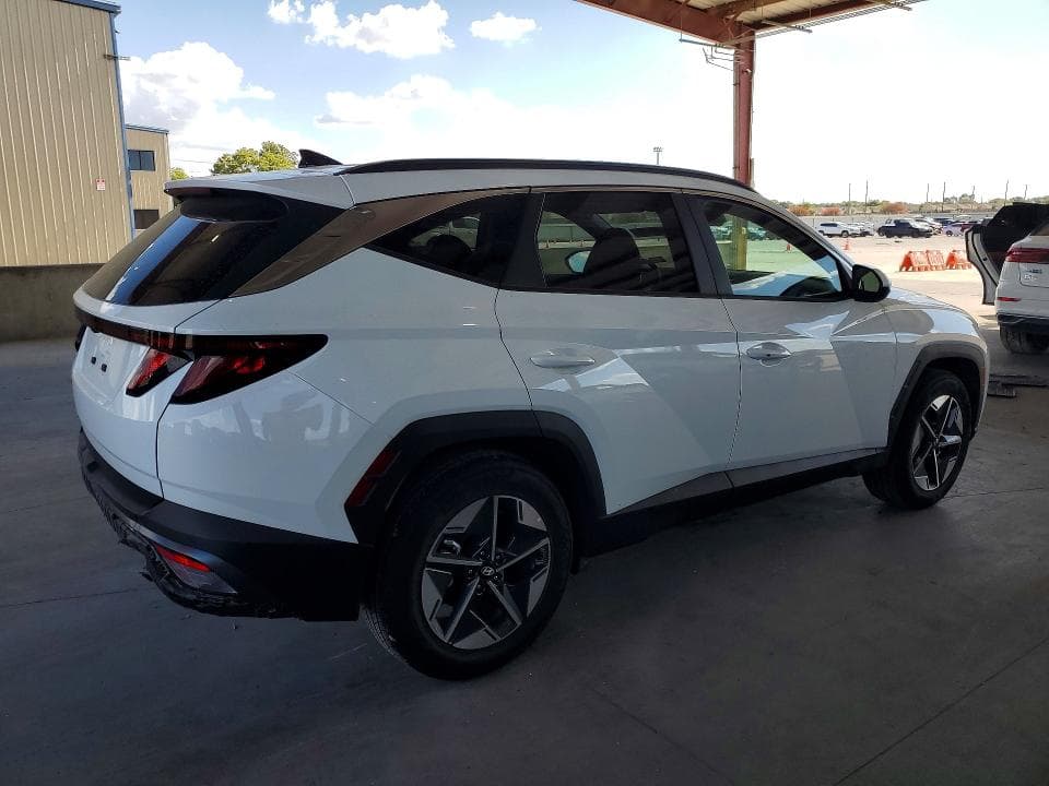 2026 HYUNDAI TUCSON SEL 3
