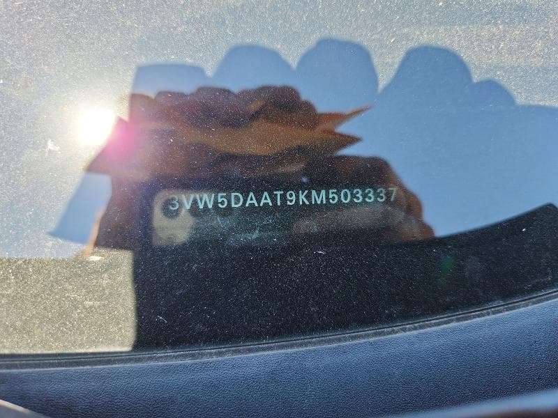 2019 VOLKSWAGEN BEETLE S 12