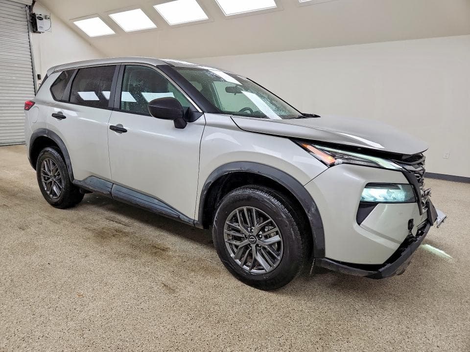 2024 NISSAN ROGUE S 4