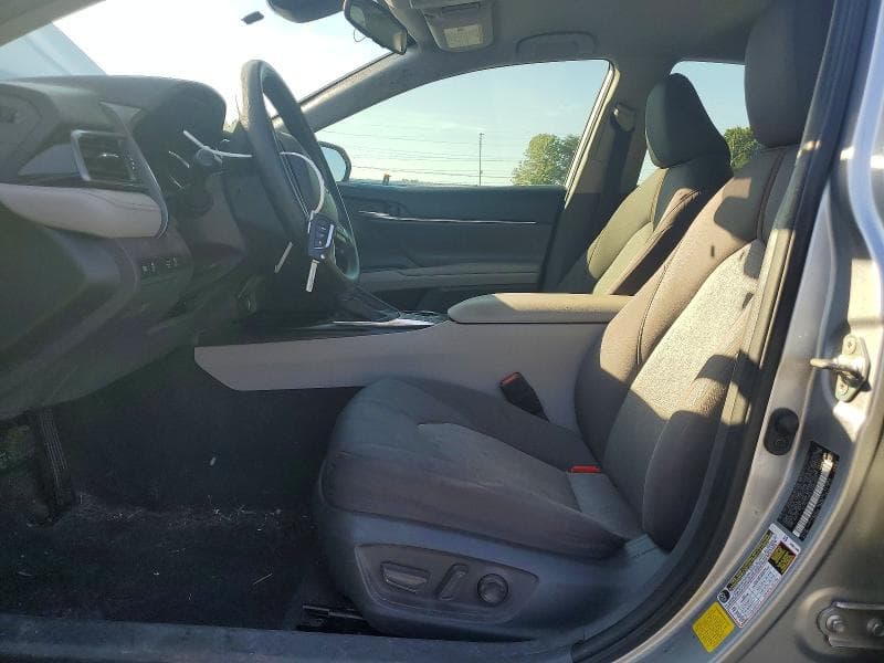 2020 TOYOTA CAMRY LE 7
