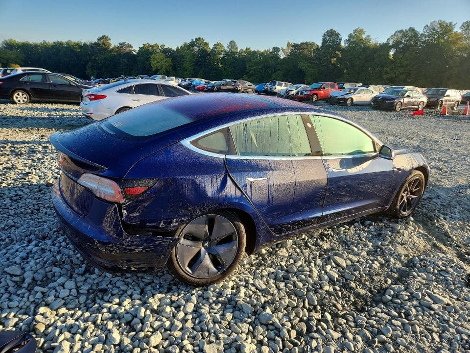 2018 TESLA MODEL 3 3
