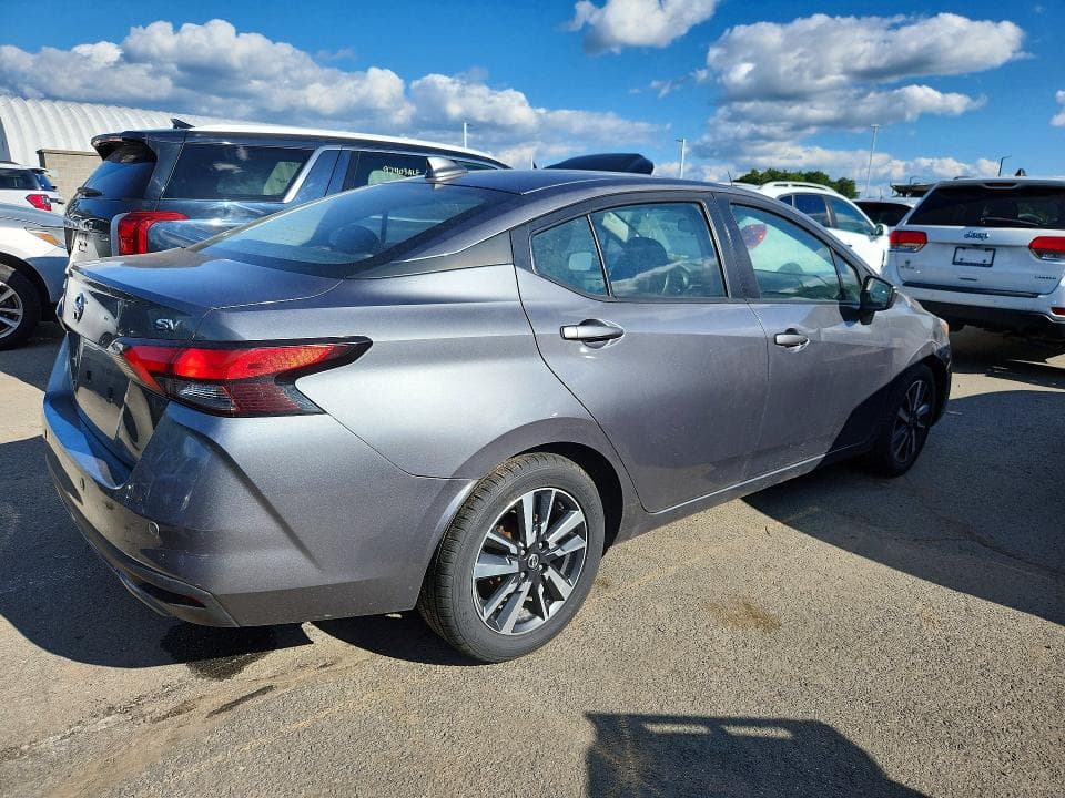2021 NISSAN VERSA SV 3