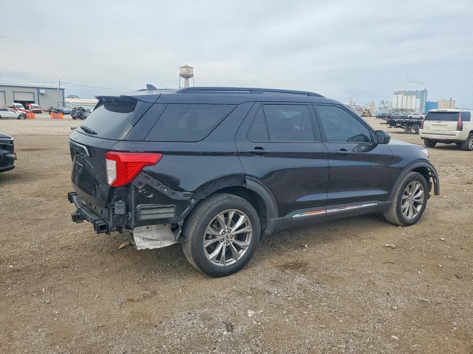 2021 FORD EXPLORER XLT 3