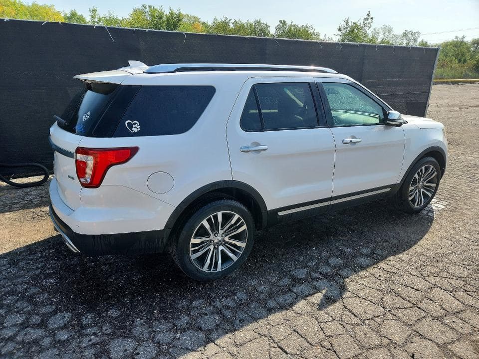 2017 FORD EXPLORER PLATINUM 3