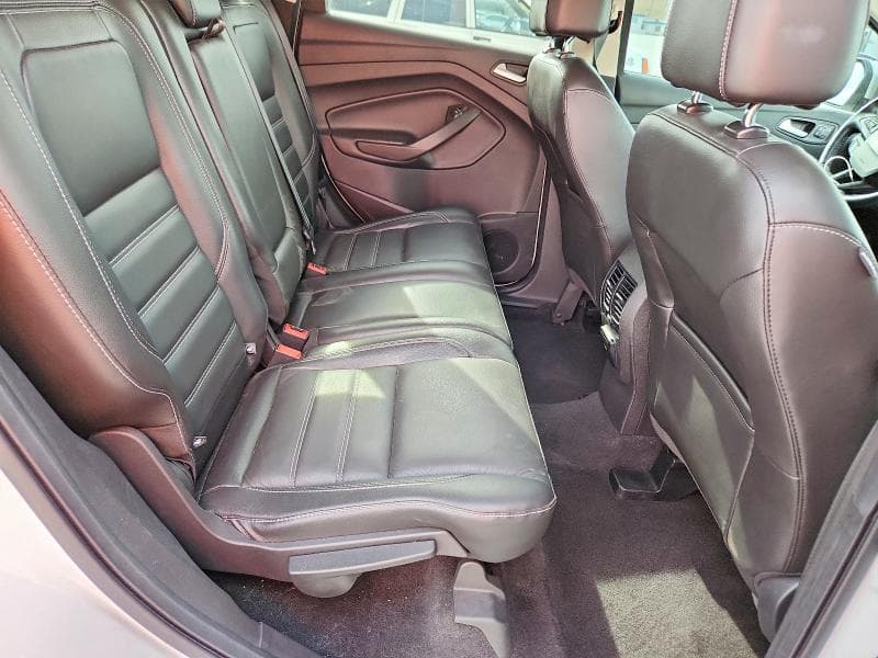 2017 FORD ESCAPE TITANIUM 10