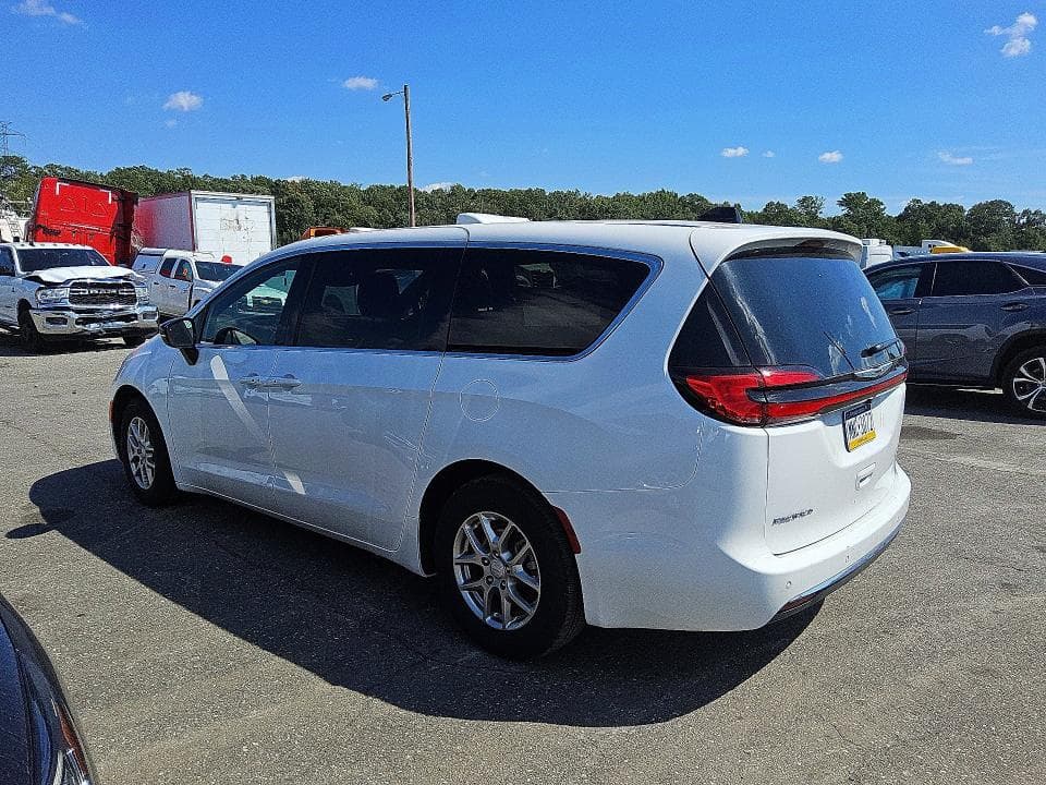 2026 CHRYSLER PACIFICA SELECT 2