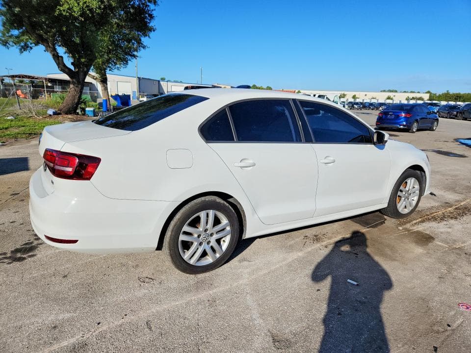 2018 VOLKSWAGEN JETTA S 3