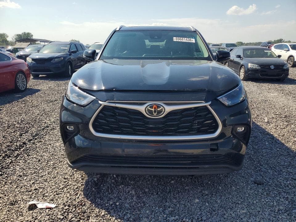 2023 TOYOTA HIGHLANDER XLE 5