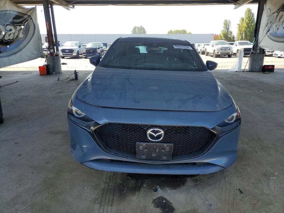 2019 MAZDA 3 PREMIUM 5