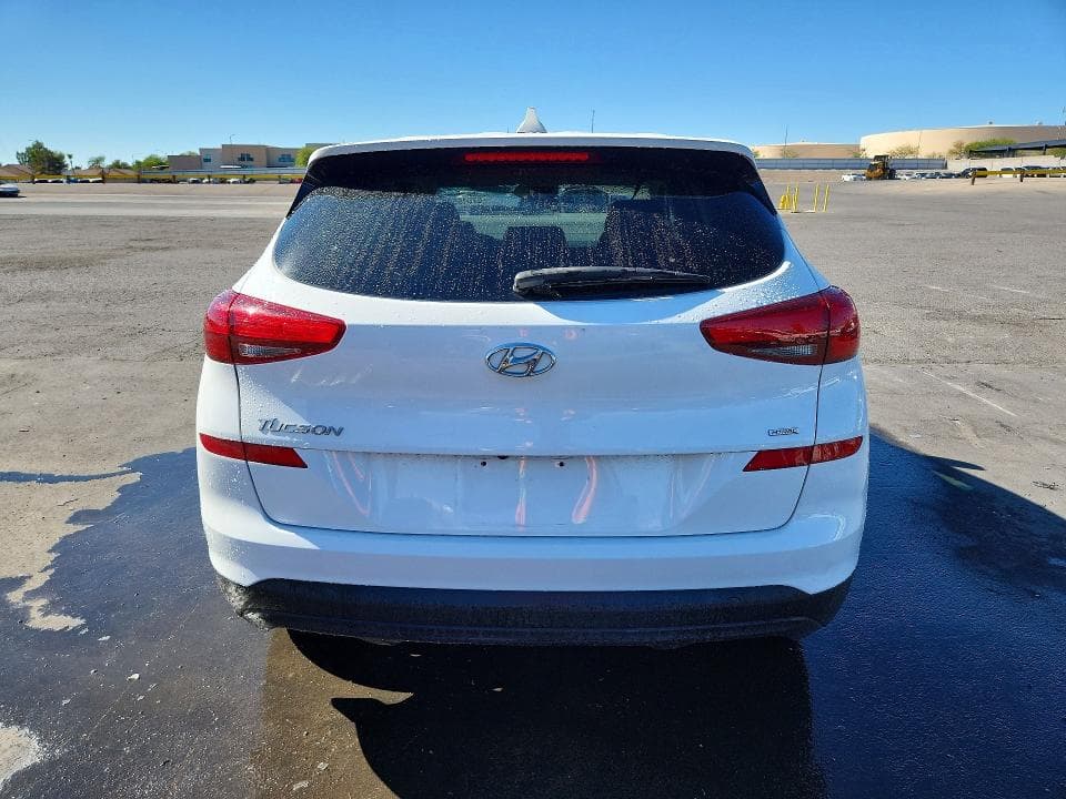 2020 HYUNDAI TUCSON SE 6