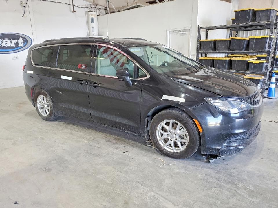 2021 CHRYSLER VOYAGER LXI 4