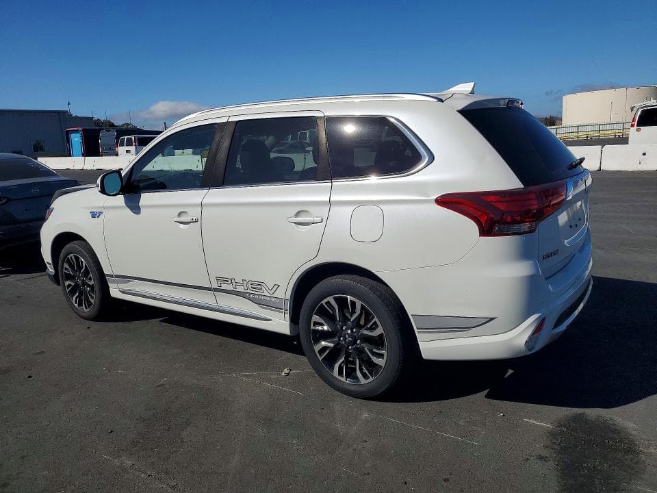 2018 MITSUBISHI OUTLANDER SE 2