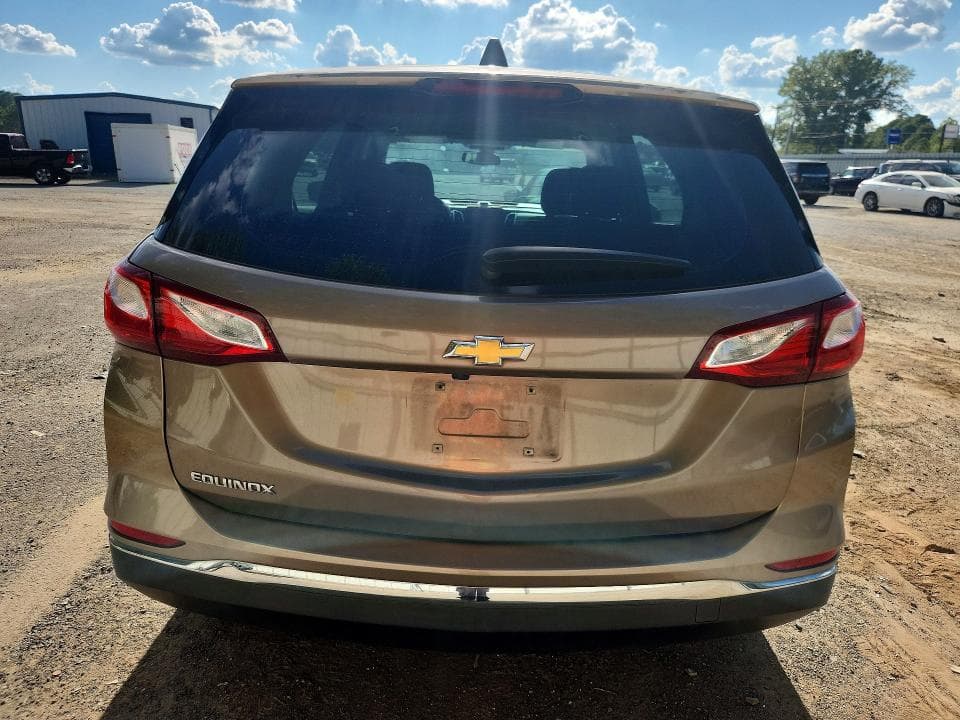 2018 CHEVROLET EQUINOX LS 6