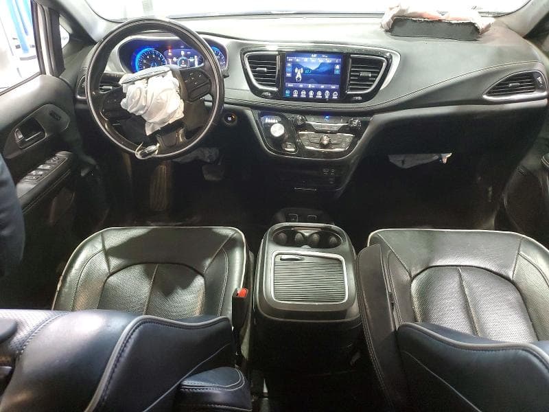 2019 CHRYSLER PACIFICA LIMITED 8