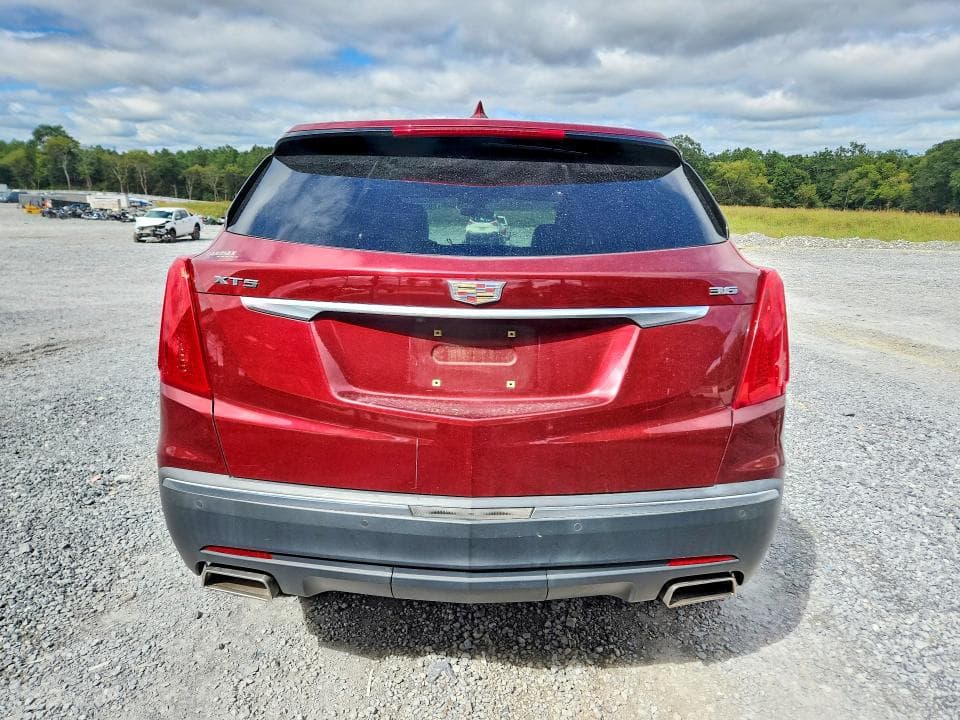 2017 CADILLAC XT5 6