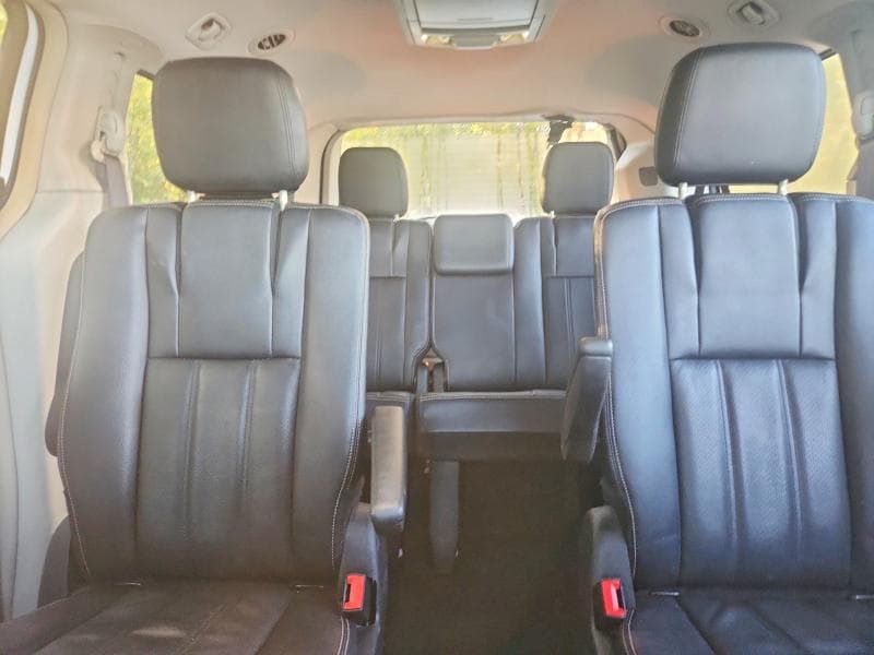 2017 DODGE GRAND CARAVAN CREW 10
