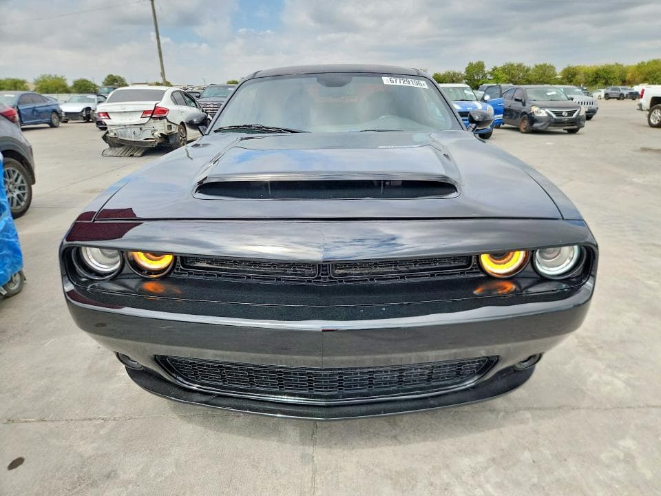 2018 DODGE CHALLENGER SXT 5