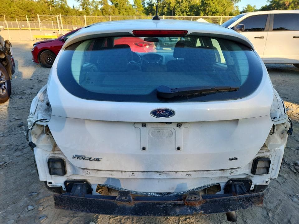 2017 FORD FOCUS SE 6