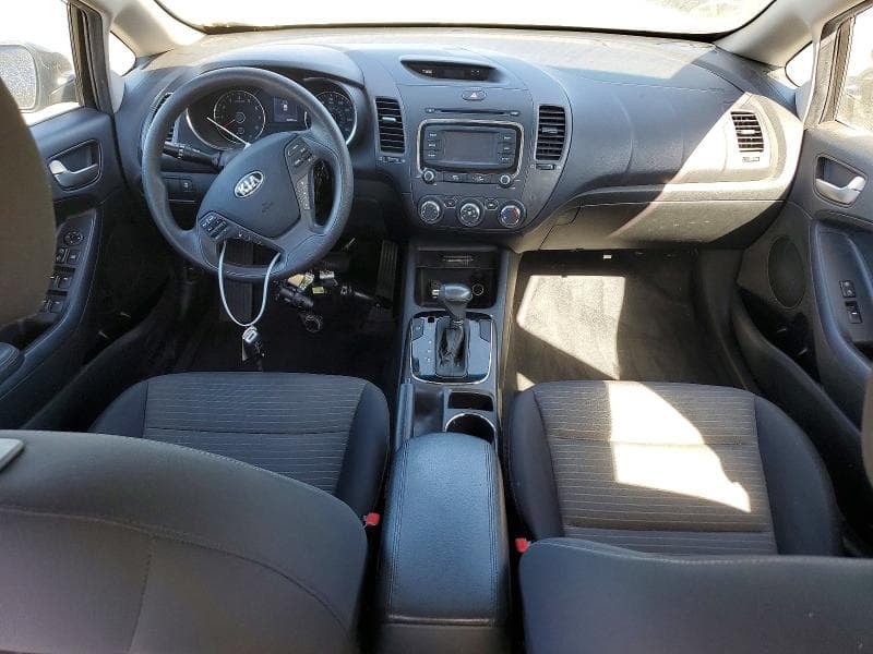 2017 KIA FORTE LX 8
