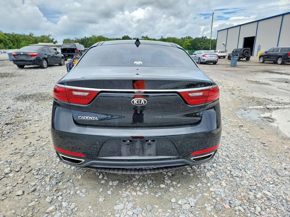 2017 KIA CADENZA PREMIUM 6