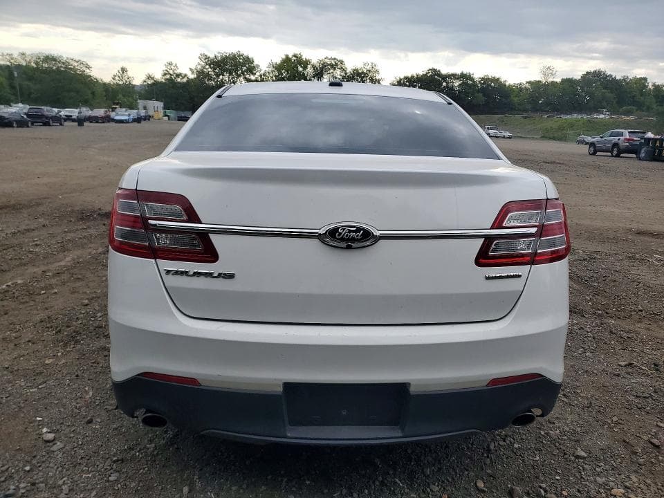 2017 FORD TAURUS SE 6