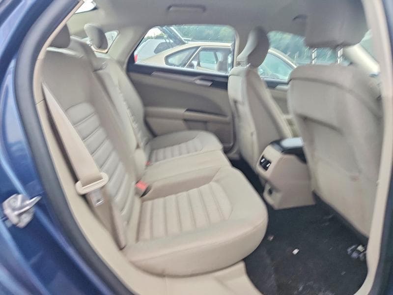 2019 FORD FUSION SE 10