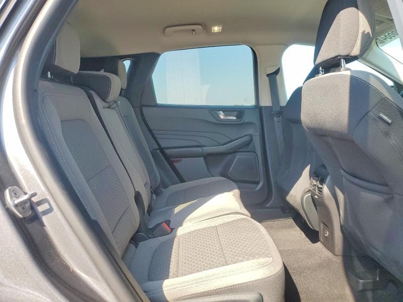 2021 FORD ESCAPE SE 11