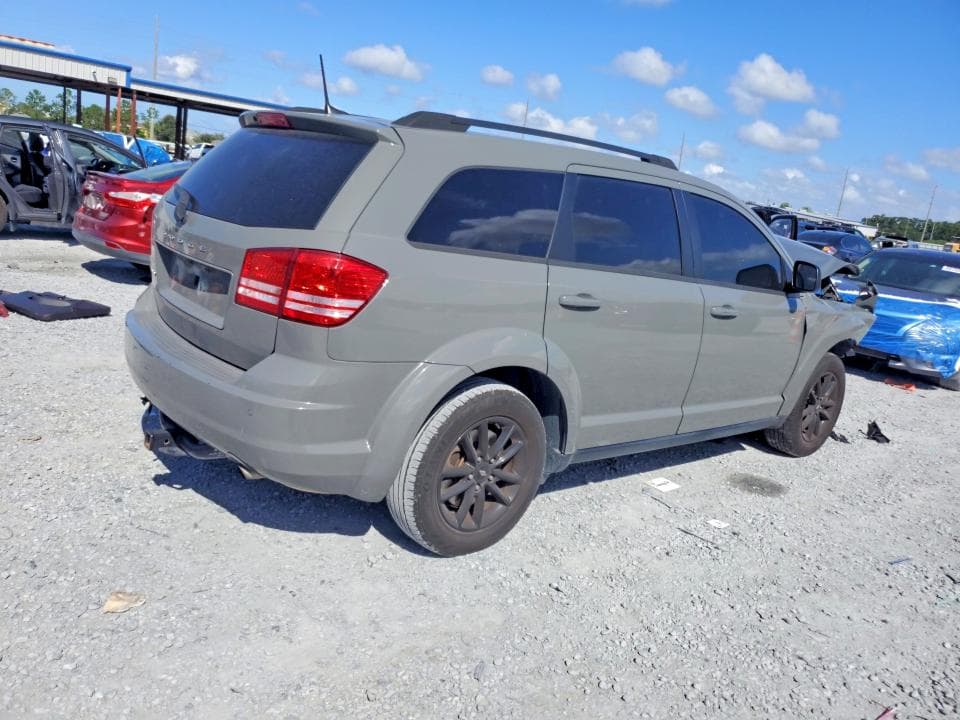 2020 DODGE JOURNEY SE 3