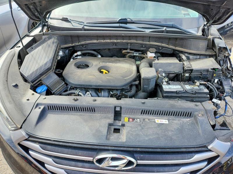 2017 HYUNDAI TUCSON SE 12