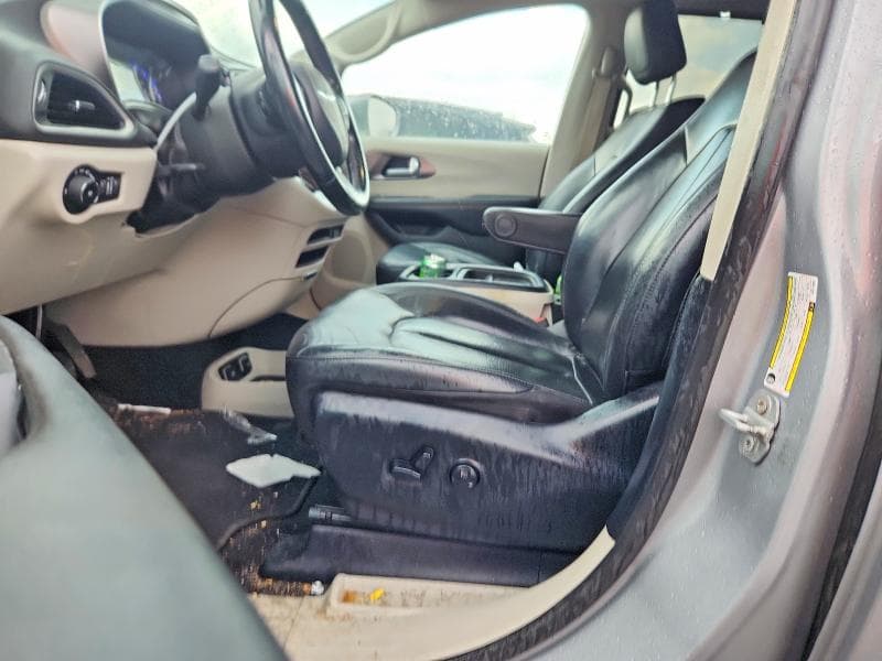 2020 CHRYSLER PACIFICA TOURING L 7
