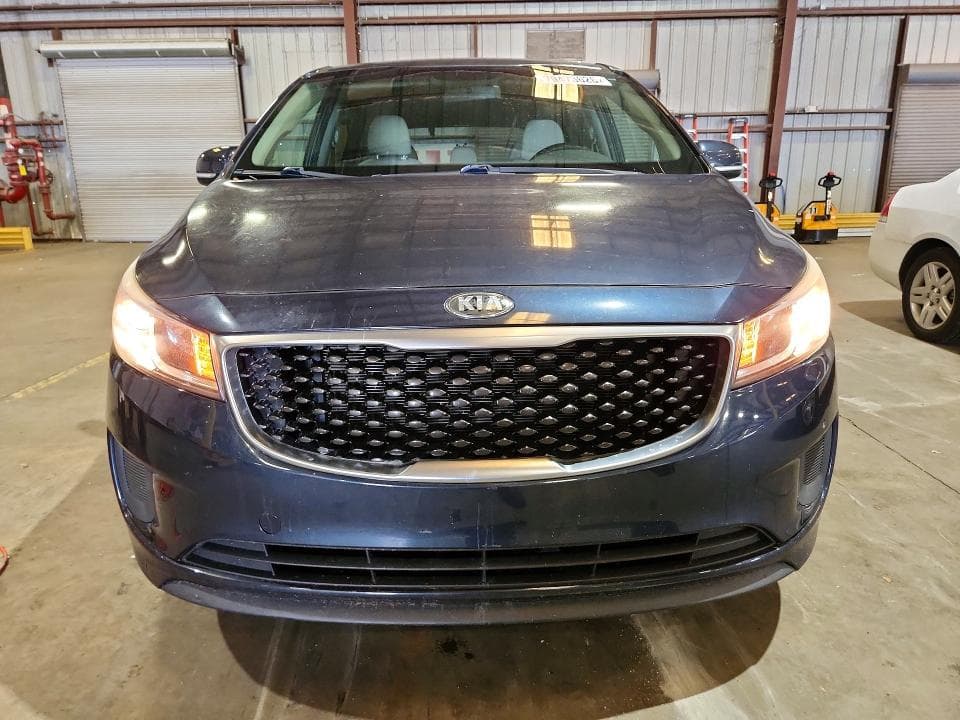 2017 KIA SEDONA LX 5