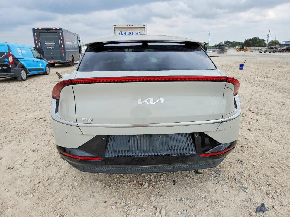 2024 KIA EV6 WIND 6