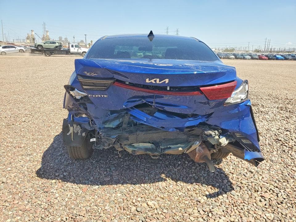 2022 KIA FORTE 6