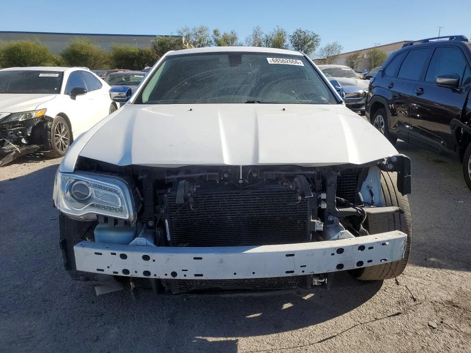 2018 CHRYSLER 300 LIMITED 5