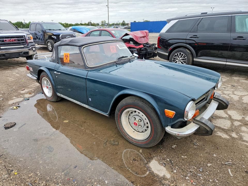 1974 TRIUMPH CAR TR6 4
