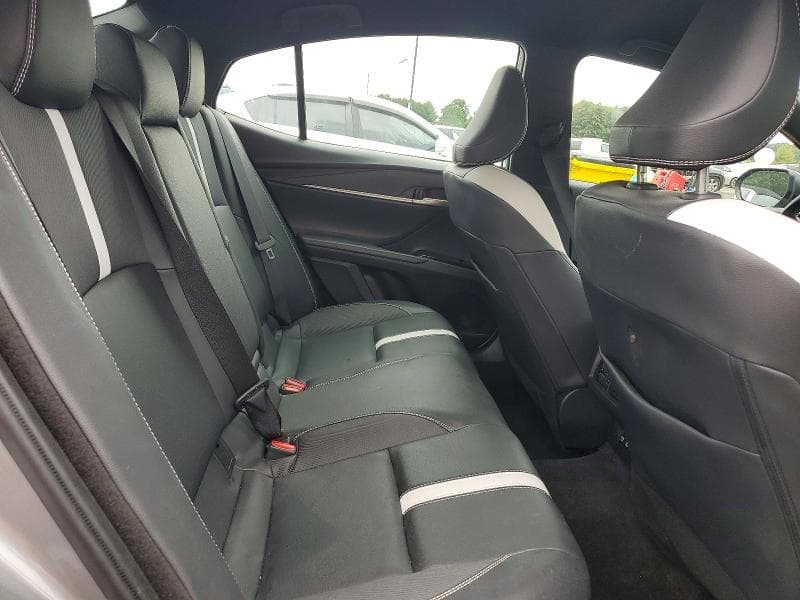 2025 TOYOTA CAMRY SE 10