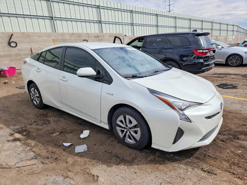 2017 TOYOTA PRIUS TWO 4