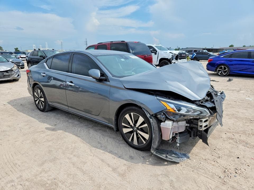 2019 NISSAN ALTIMA SV 4