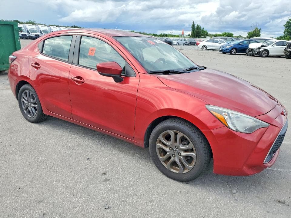 2019 TOYOTA YARIS LE 4