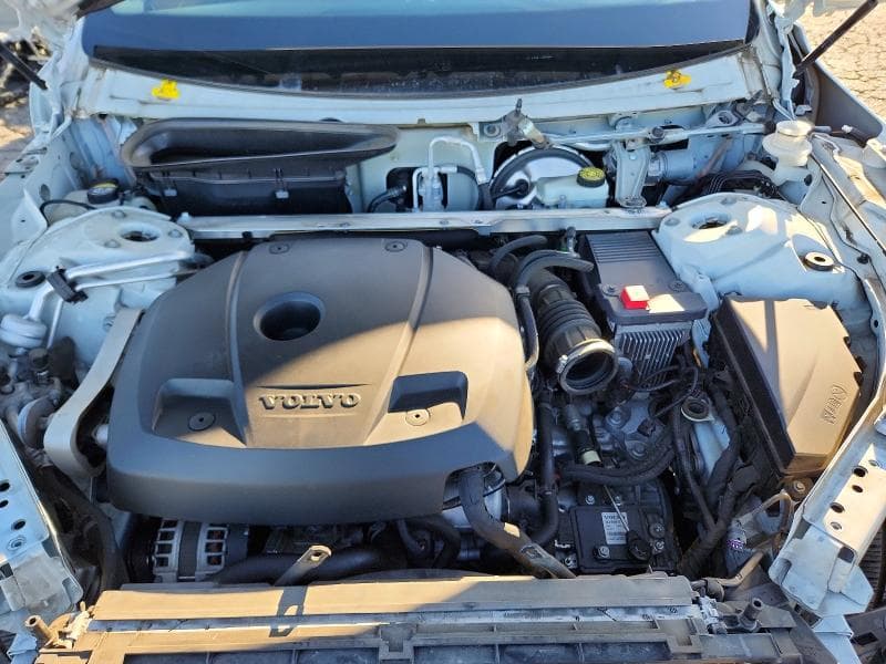 2018 VOLVO XC90 T6 11