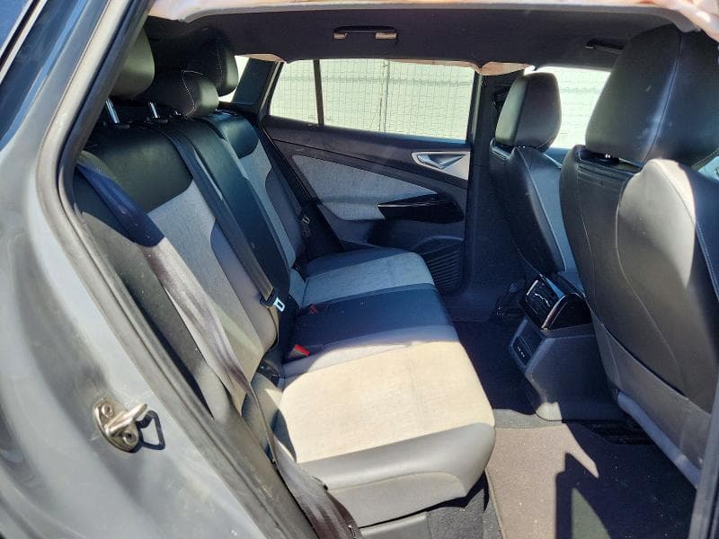 2023 VOLKSWAGEN ID.4 PRO 11