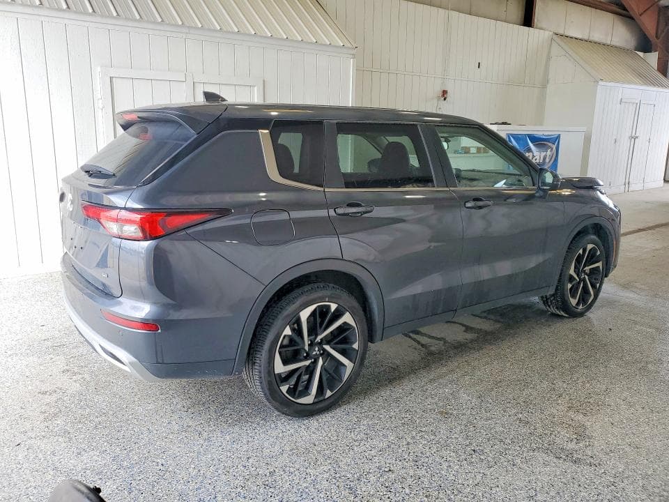 2024 MITSUBISHI OUTLANDER SE 3