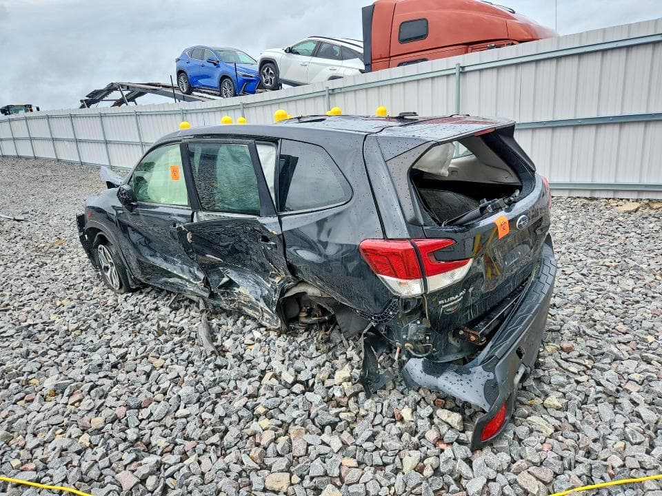 2021 SUBARU FORESTER PREMIUM 2