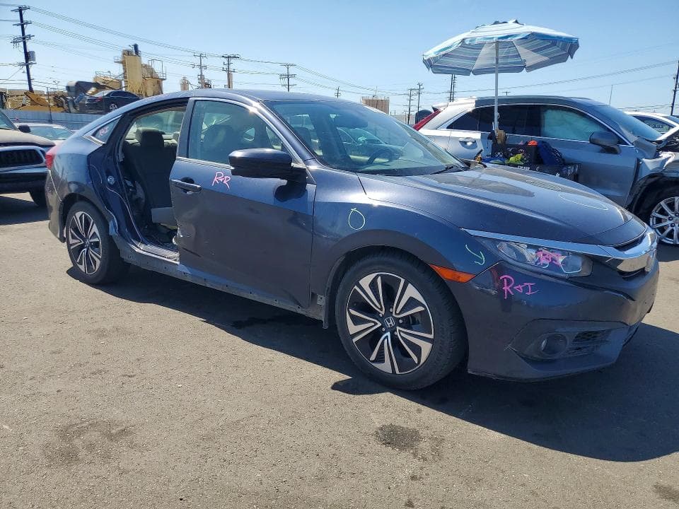 2018 HONDA CIVIC EXL 4