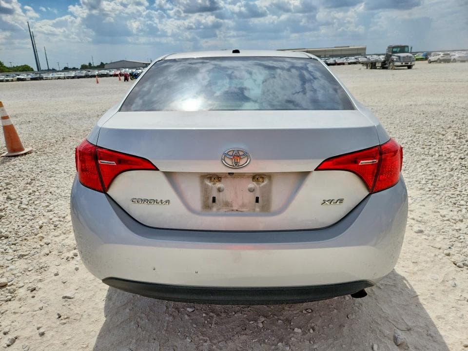 2019 TOYOTA COROLLA XLE 6