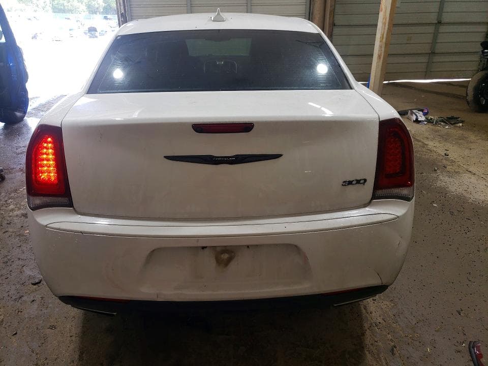 2022 CHRYSLER 300 TOURING 6