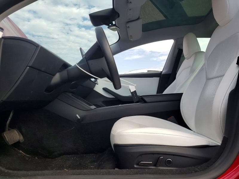 2025 TESLA MODEL 3 7